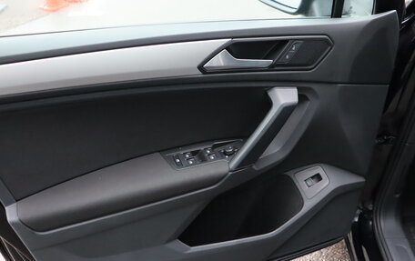 Volkswagen Tiguan II, 2018 год, 2 190 000 рублей, 16 фотография