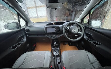 Toyota Vitz, 2017 год, 950 000 рублей, 2 фотография