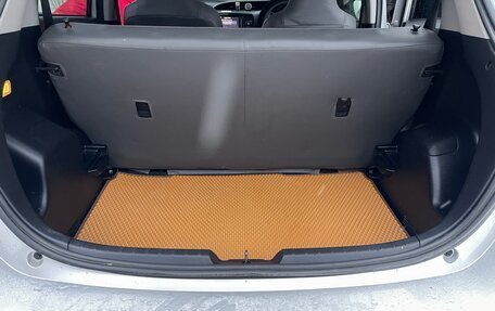 Toyota Vitz, 2017 год, 950 000 рублей, 4 фотография