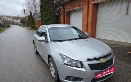 Chevrolet Cruze II, 2011 год, 700 000 рублей, 2 фотография