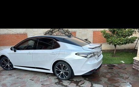 Toyota Camry, 2021 год, 3 250 000 рублей, 1 фотография