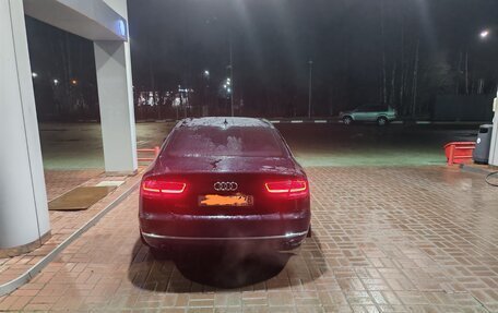 Audi A8, 2012 год, 1 950 000 рублей, 16 фотография