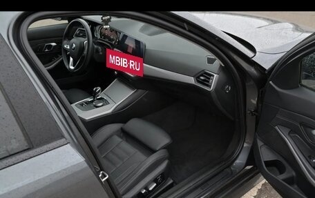 BMW 3 серия, 2019 год, 3 950 000 рублей, 8 фотография