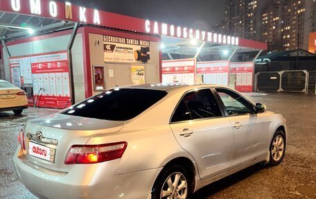 Toyota Camry, 2010 год, 900 000 рублей, 8 фотография