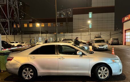 Toyota Camry, 2010 год, 900 000 рублей, 7 фотография