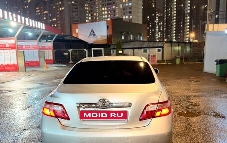 Toyota Camry, 2010 год, 900 000 рублей, 9 фотография