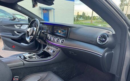 Mercedes-Benz CLS, 2020 год, 6 500 000 рублей, 4 фотография