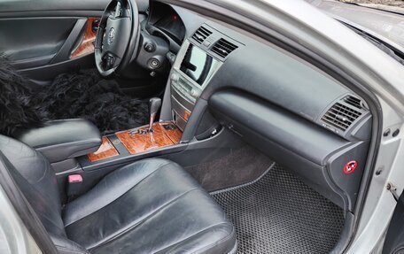 Toyota Camry, 2007 год, 1 150 000 рублей, 8 фотография