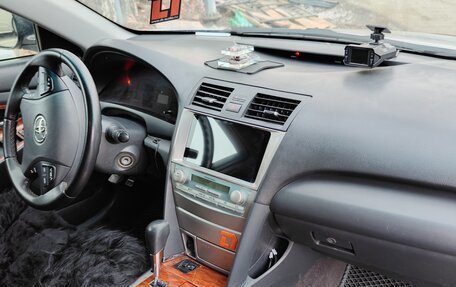 Toyota Camry, 2007 год, 1 150 000 рублей, 10 фотография