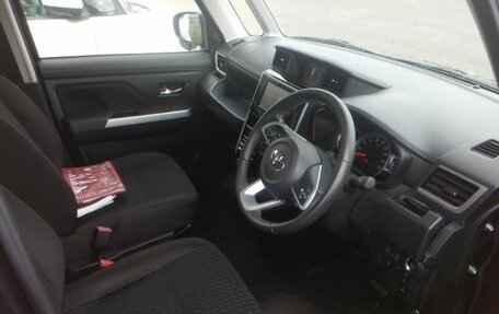 Toyota Roomy I, 2022 год, 1 615 000 рублей, 3 фотография