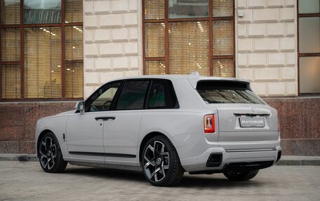 Rolls-Royce Cullinan, 2025 год, 76 000 000 рублей, 10 фотография