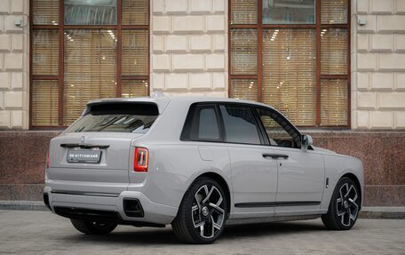 Rolls-Royce Cullinan, 2025 год, 76 000 000 рублей, 12 фотография
