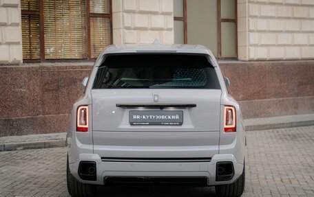 Rolls-Royce Cullinan, 2025 год, 76 000 000 рублей, 14 фотография