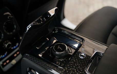 Rolls-Royce Cullinan, 2025 год, 76 000 000 рублей, 23 фотография