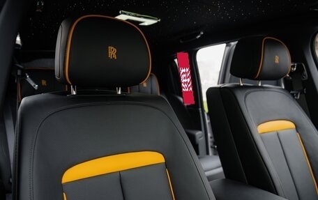 Rolls-Royce Cullinan, 2025 год, 76 000 000 рублей, 18 фотография