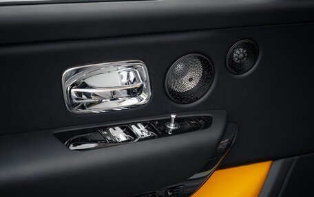 Rolls-Royce Cullinan, 2025 год, 76 000 000 рублей, 27 фотография