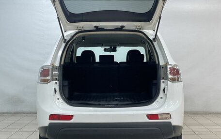 Mitsubishi Outlander III рестайлинг 3, 2013 год, 1 260 000 рублей, 7 фотография