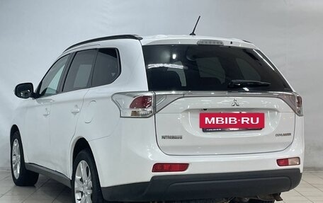 Mitsubishi Outlander III рестайлинг 3, 2013 год, 1 260 000 рублей, 5 фотография