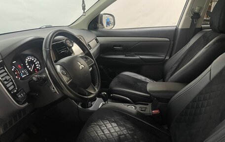 Mitsubishi Outlander III рестайлинг 3, 2013 год, 1 260 000 рублей, 12 фотография