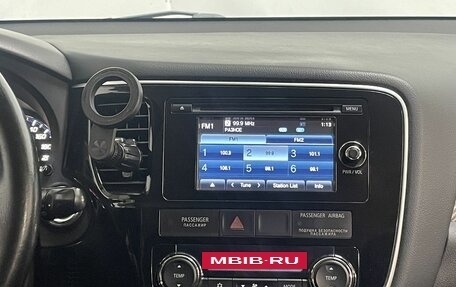 Mitsubishi Outlander III рестайлинг 3, 2013 год, 1 260 000 рублей, 15 фотография