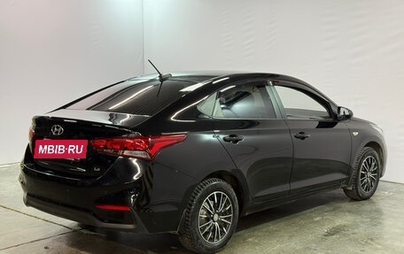 Hyundai Solaris II рестайлинг, 2017 год, 1 300 000 рублей, 3 фотография