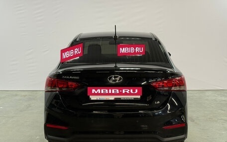 Hyundai Solaris II рестайлинг, 2017 год, 1 300 000 рублей, 4 фотография