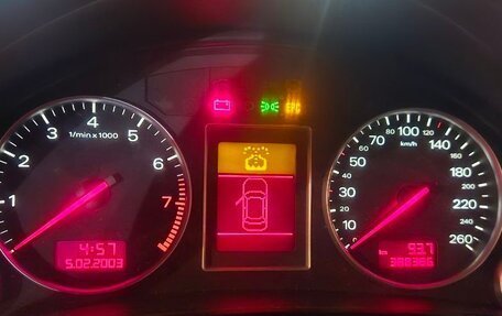 Audi A4, 2001 год, 780 000 рублей, 6 фотография