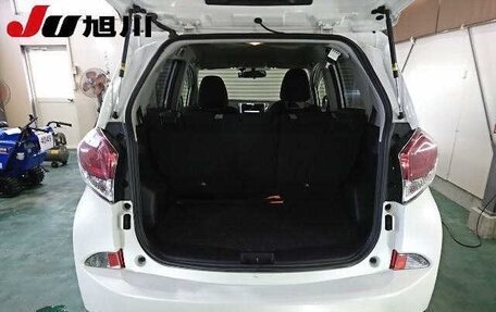 Toyota Ractis II, 2015 год, 907 600 рублей, 4 фотография