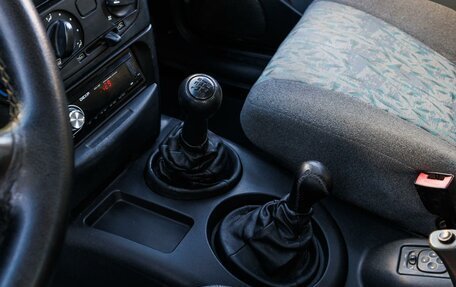 Chevrolet Niva I рестайлинг, 2003 год, 399 000 рублей, 16 фотография