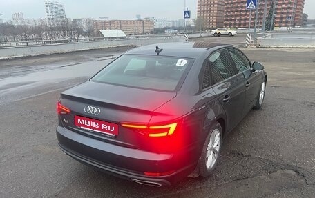 Audi A4, 2019 год, 2 195 000 рублей, 3 фотография