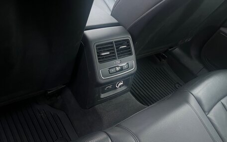 Audi A4, 2019 год, 2 195 000 рублей, 8 фотография