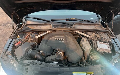 Audi A4, 2019 год, 2 195 000 рублей, 12 фотография