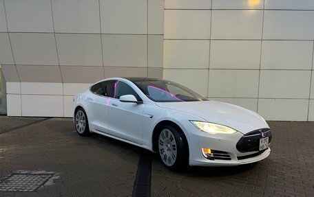 Tesla Model S I, 2013 год, 2 100 000 рублей, 4 фотография