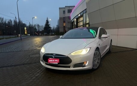 Tesla Model S I, 2013 год, 2 100 000 рублей, 2 фотография