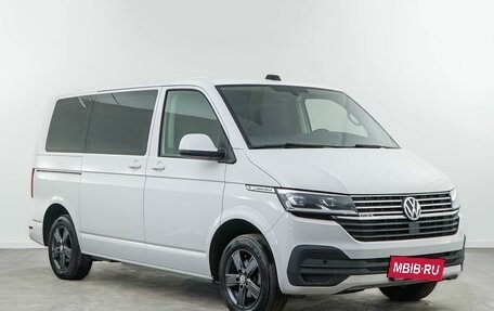 Volkswagen Caravelle T6 рестайлинг, 2020 год, 4 329 050 рублей, 1 фотография