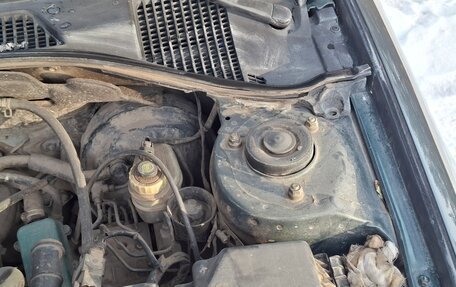 Toyota Avensis III рестайлинг, 2002 год, 580 000 рублей, 14 фотография