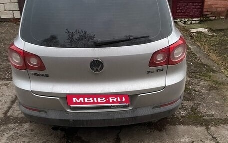 Volkswagen Tiguan I, 2010 год, 865 000 рублей, 11 фотография