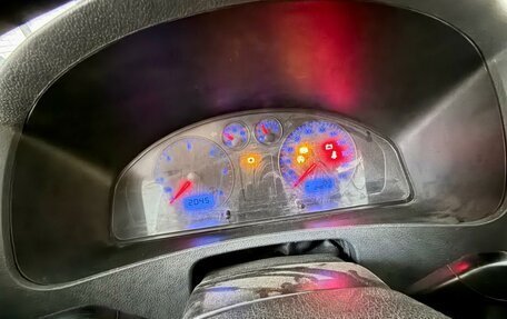 Volkswagen Transporter T5 рестайлинг, 2004 год, 1 500 000 рублей, 3 фотография