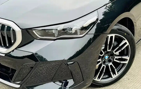 BMW 5 серия, 2025 год, 6 900 155 рублей, 5 фотография