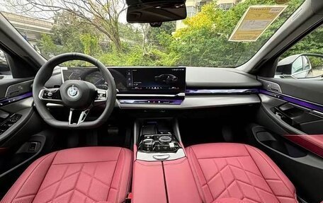 BMW 5 серия, 2025 год, 6 900 155 рублей, 28 фотография