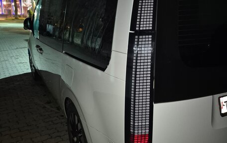 Hyundai Staria, 2021 год, 5 500 000 рублей, 2 фотография