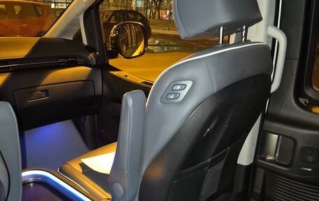 Hyundai Staria, 2021 год, 5 500 000 рублей, 21 фотография