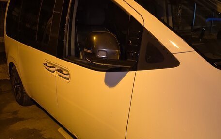 Hyundai Staria, 2021 год, 5 500 000 рублей, 26 фотография