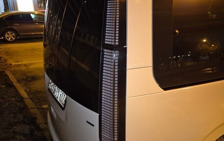 Hyundai Staria, 2021 год, 5 500 000 рублей, 24 фотография