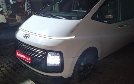 Hyundai Staria, 2021 год, 5 500 000 рублей, 17 фотография