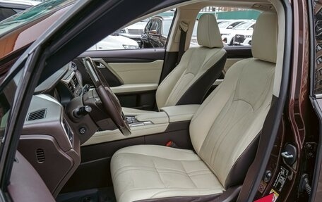 Lexus RX IV рестайлинг, 2017 год, 3 790 000 рублей, 10 фотография