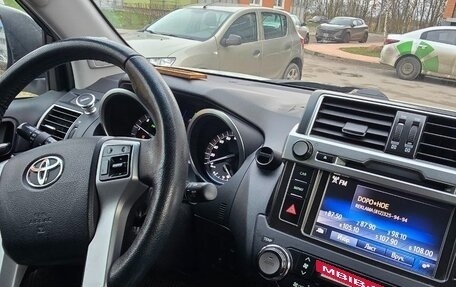 Toyota Land Cruiser Prado 150 рестайлинг 2, 2017 год, 4 750 000 рублей, 18 фотография