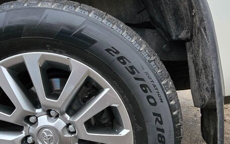 Toyota Land Cruiser Prado 150 рестайлинг 2, 2017 год, 4 750 000 рублей, 35 фотография