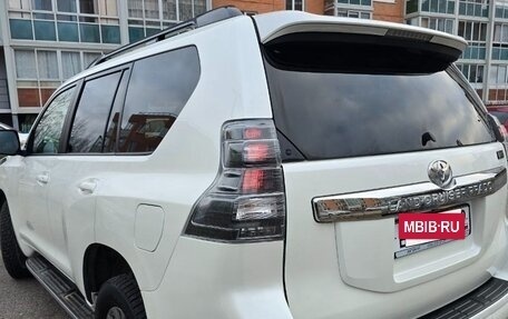 Toyota Land Cruiser Prado 150 рестайлинг 2, 2017 год, 4 750 000 рублей, 30 фотография