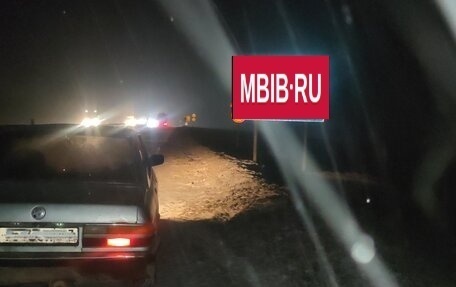 BMW 5 серия, 1982 год, 135 000 рублей, 11 фотография